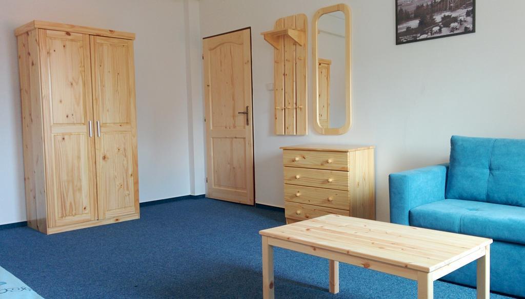 Hostinec U Pejska A Kocicky Mariánské Lázně Zimmer foto